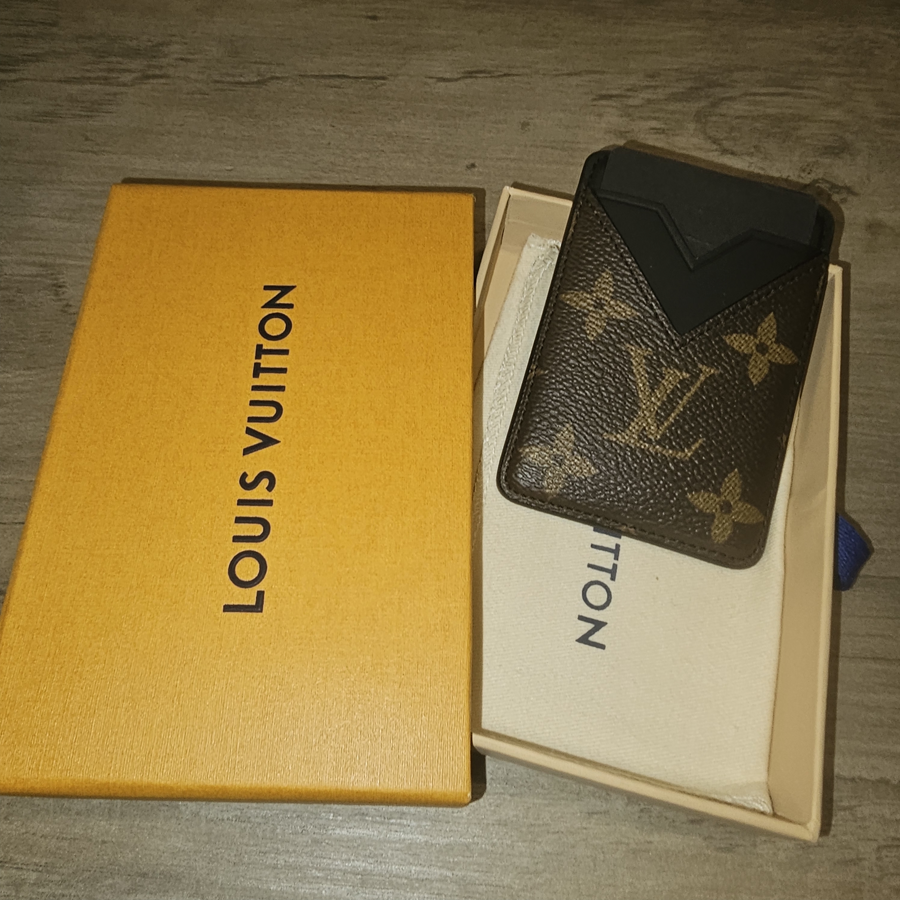 Louis Vuitton Brown And Black Monogram Card Case